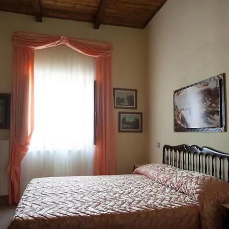 فندق مبيت وإفطار La Dimora Antica 3*